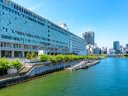 天満橋駅に到着