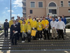 ユニバーサルシティ駅前のゴミ清掃に参加いたしました